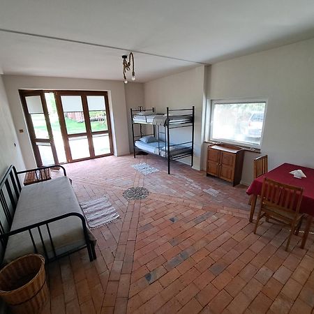 Bed and Breakfast Gosciniec Kocmierzow Sandomierz Esterno foto